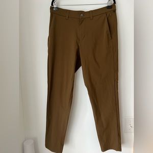 LULULEMON | Men’s commission slim pant